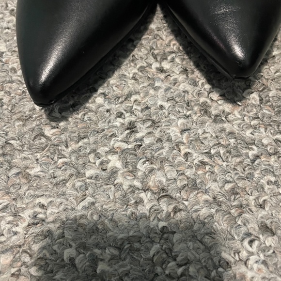 Naturalizer Black Pumps - Picture 3 of 4